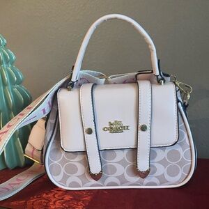 Mini Bag in pastel pink color